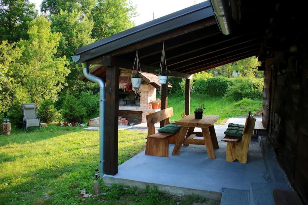 Holiday Home The Hive 슬루니 외부 사진